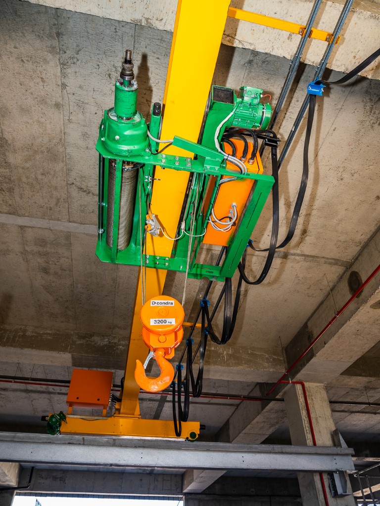 BB Cranes 3,2-ton single-girder overhead crane being installed at the seawater desalination plant, Victoria & Alfred Waterfront (installation still in progress at time of photograph).